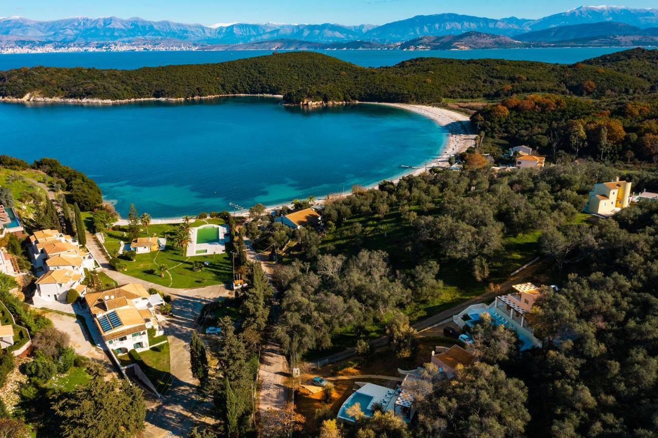 Villa Breeze & Villa Coco By Konnect, Avlaki Beach Kassiopi Exterior photo
